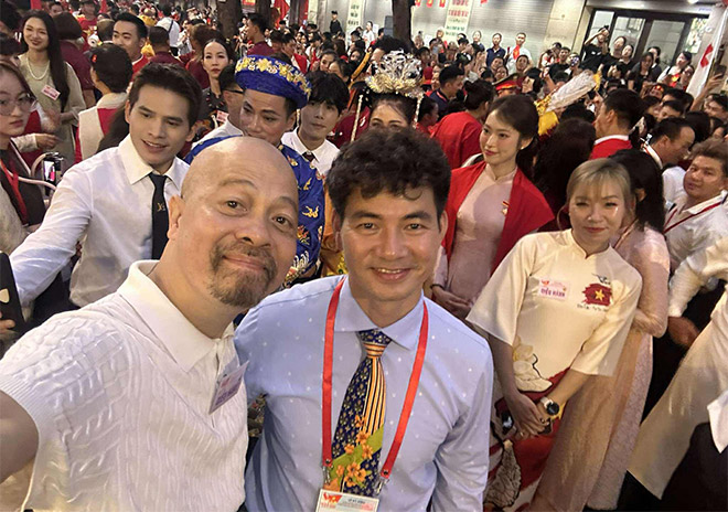 NTK Duc Hung chup hinh cung NSND Xuan Bac. Anh: Nhan vat cung cap