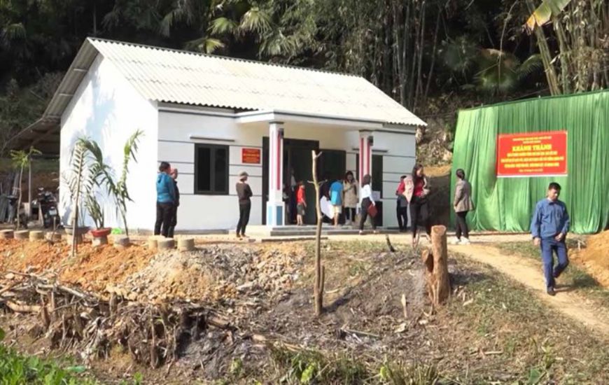 A newly completed house in the program to eliminate temporary and dilapidated houses in Tuyen Quang province. Photo: Hai Tu.