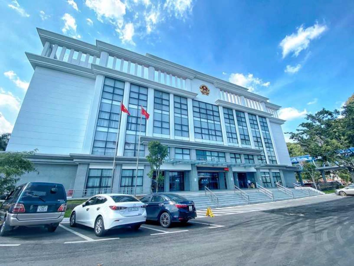 Quang Ninh Provincial Public Administration Service Center. Photo: Thanh Tung