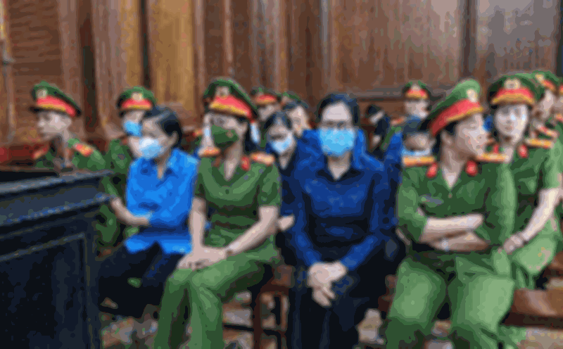 Overview of the sentencing of former SJC General Director Le Thuy Hang. Photo: Anh Tu