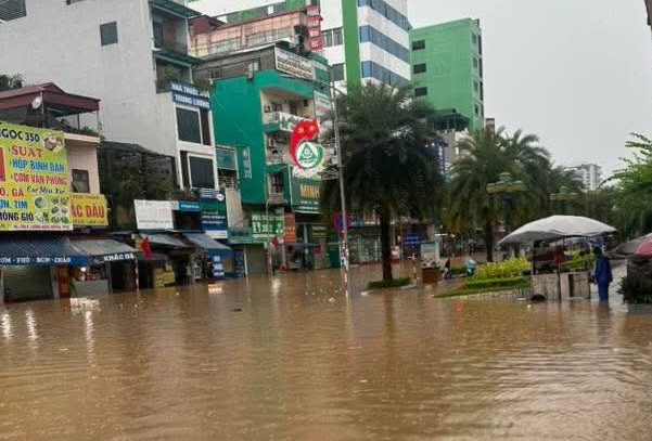 Mua lon gay ngap mot so tuyen duong tai Thai Nguyen. Anh: Thanh Hoa