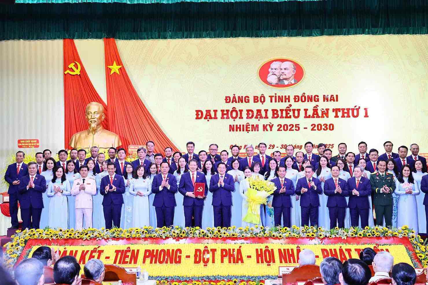 Dai hoi ra mat Ban Chap hanh Dang bo tinh Dong Nai, nhiem ky 2025-2030. Anh: HAC