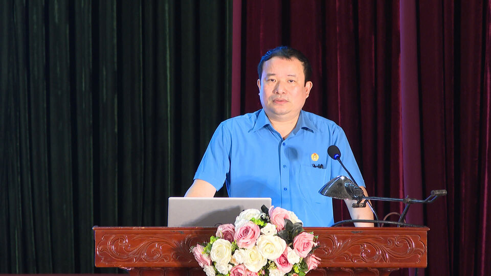 Chu tich LDLD TP Hai Phong phat bieu tai buoi tap huan. Ảnh: Mai Huong