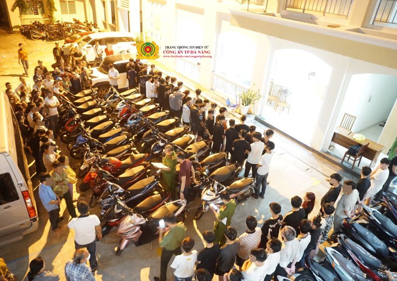 Khởi tố 35 đối tượng liên quan đến vụ “Gây rối trật tự công cộng” xảy ra trên tuyến đường 2.9 vào đêm 21 và 22.9 vừa qua. Ảnh: Công an TP Đà Nẵng