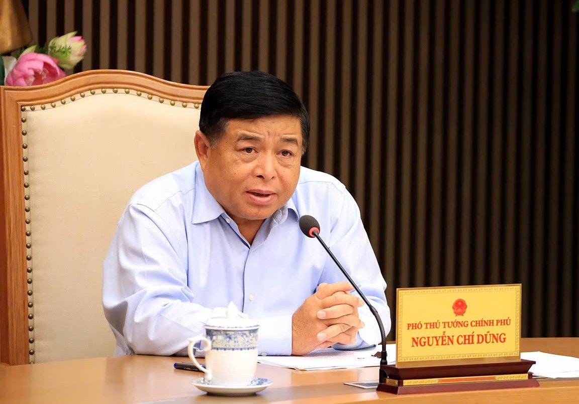 Deputy Prime Minister Nguyen Chi Dung emphasized the need to create strong changes in the use of State resources and opportunities for State-owned enterprises to make breakthroughs. Photo: VGP