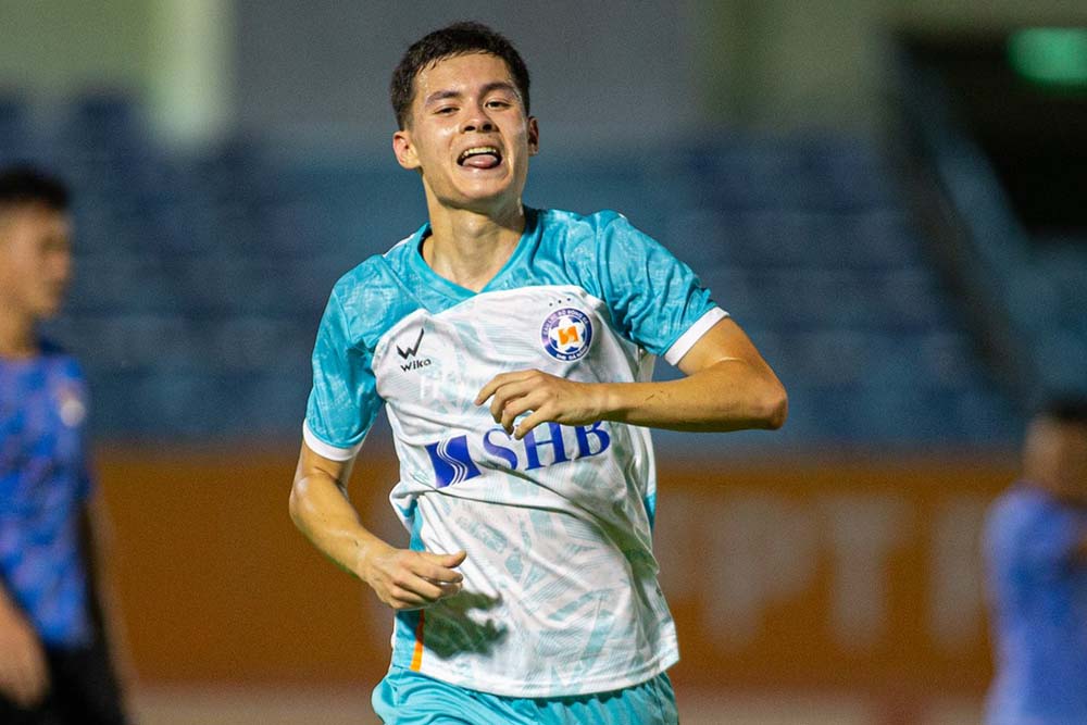 Overseas Vietnamese player Vadim Nguyen was called up to U23 Vietnam. Photo: VFF
