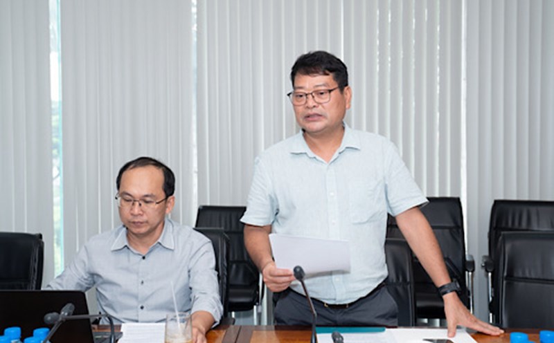 Mr. Tong Xuan Phong, Chairman of PVFCCo - Phu My Trade Union, discussed the plan to organize Congresses at all levels towards the 6th General Corporation Trade Union Congress, term 2025 - 2030 and the 8th Petrovietnam Trade Union Congress, term 2026 - 2031. Photo: CDN