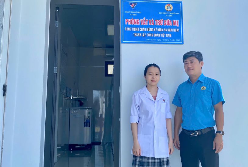 The Trade Union of VTJ Toms Textile and Garment Company Limited launched a breast milk collection and storage model. Photo: Han Nguyen