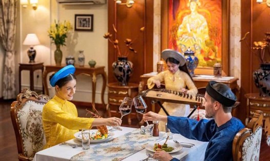 Ngành du lịch cần xây dựng những sản phẩm độc đáo, gắn với văn hóa để hấp dẫn khách quốc tế. Ảnh: Lux Group