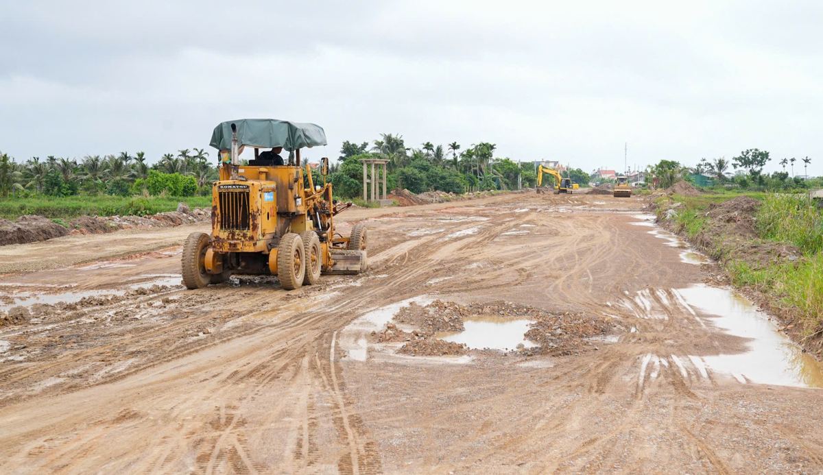 Investment project to build a road connecting provincial road 354 through Kien Thuy industrial park to the coastal road in Doan Xa commune (old). Photo: Hai Phong Portal