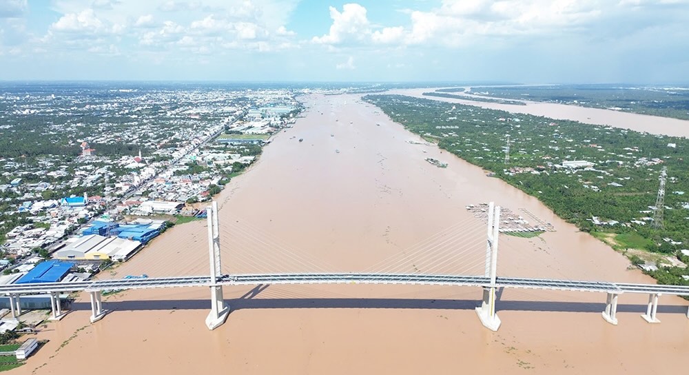 Rach Mieu 2 Bridge - Tien River Overpass Bridge connecting Dong Thap with Vinh Long. Photo: Dong Thap Electronic Information Portal.