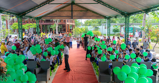 Khong gian Tet Trung thu duoc cong nhan vien D&T 