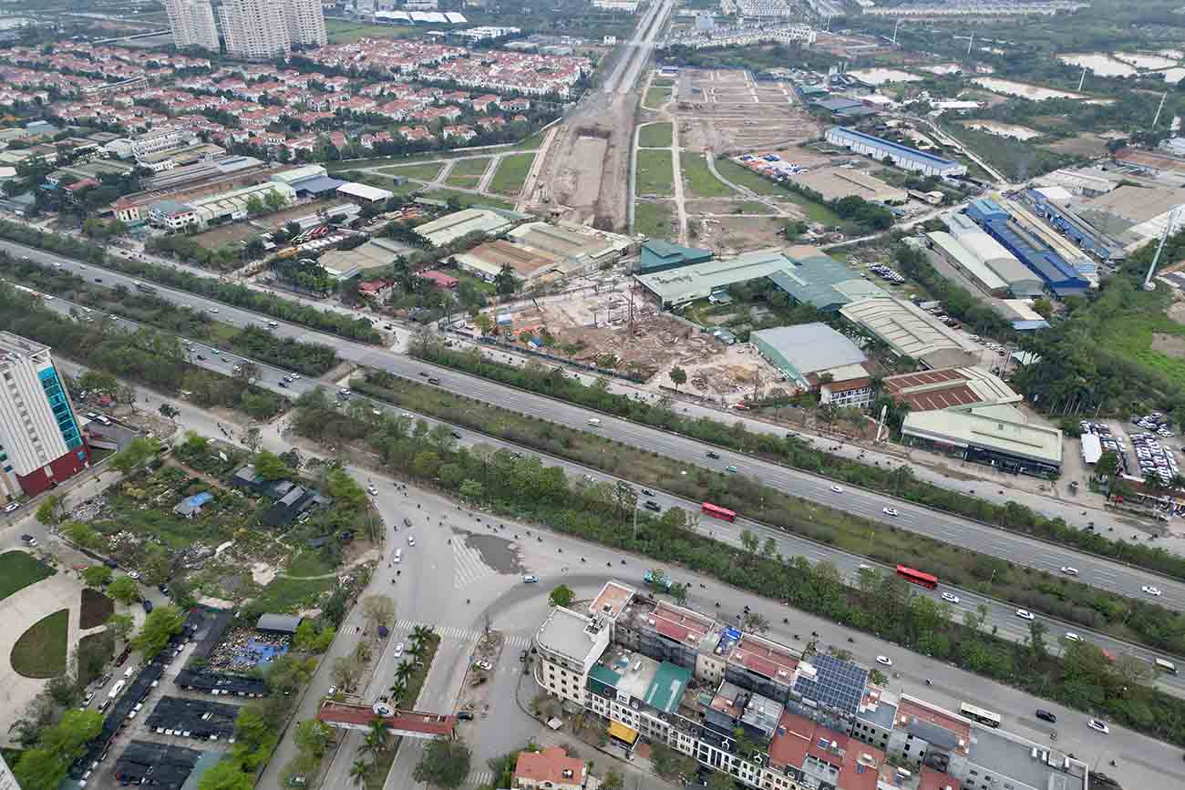 하노이는 보르나 순환 도로와 탕롱 대로 사이의 입체 교차로를 건설하고 있습니다. 사진: 송흐우