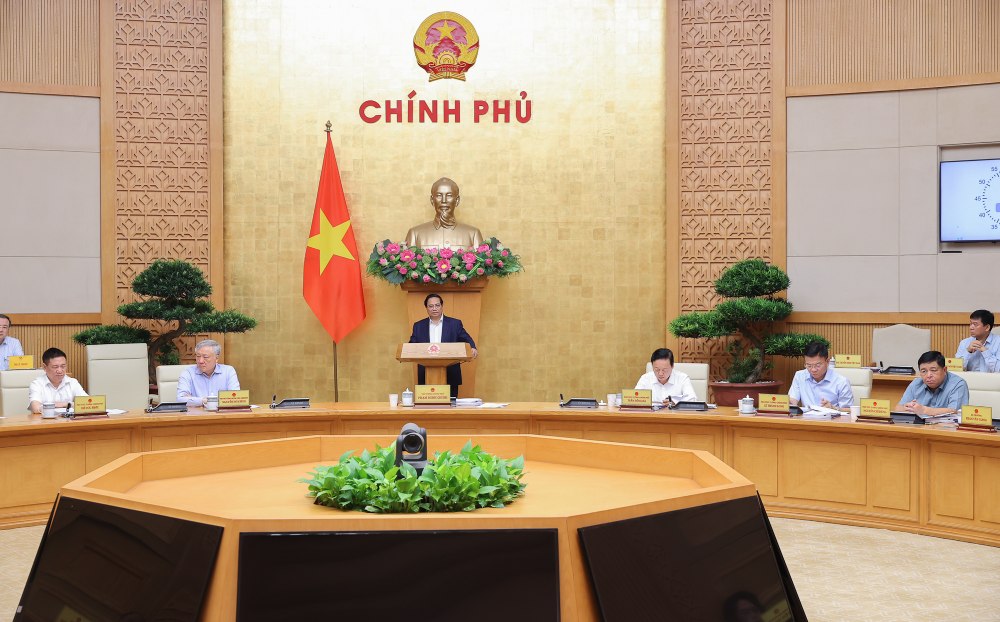 Phien hop cho y kien ve du an Luat sua doi, bo sung mot so dieu cua Luat Dat dai va nhieu luat quan trong khac. Anh: VGP