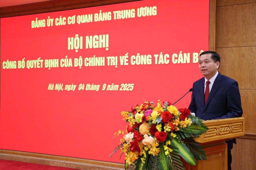 Dong chi Nguyen Long Hai, Pho Bi thu Dang uy cac co quan Dang Trung uong phat bieu nhan nhiem vu
