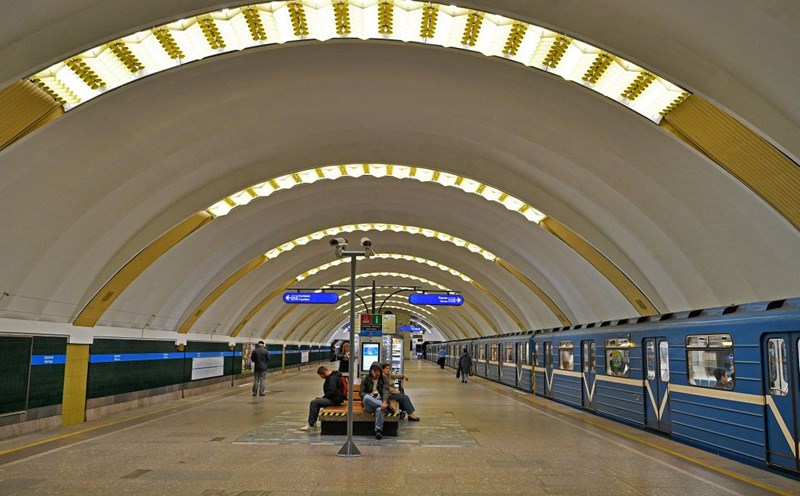 The structure of Metro here is beautiful and creates a feeling of openness. Photo: Viet Van