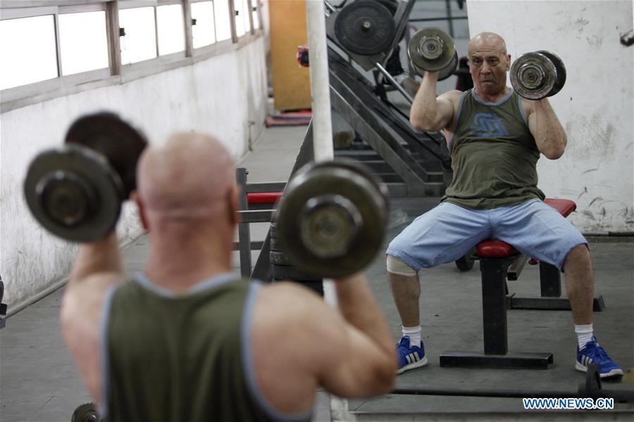 Finding joy in exercise, the elderly improve their physical and mental health. Photo: Xinhua