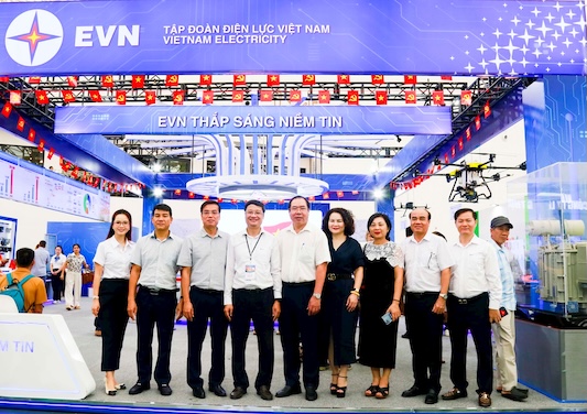 Le syndicat du commerce de l'electricite du Vietnam dans la zone d'exposition de l'EVN au Vietnam Exhibition Center. Photo: DAC Cuong