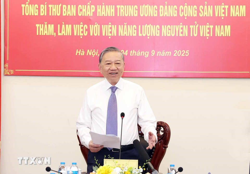 Tong Bi thu To Lam phat bieu tai buoi lam viec. Anh: TTXVN