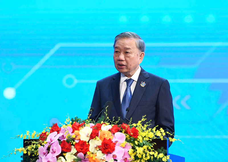 Tong Bi thu To Lam phat bieu tai buoi le. Anh: Hai Nguyen