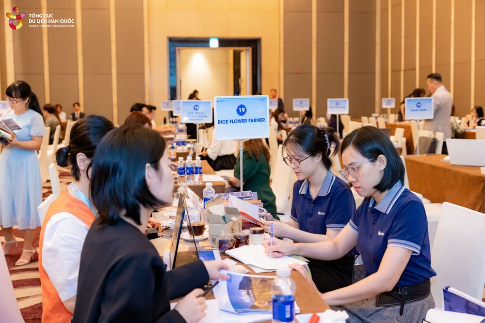KTO cung trien khai ho tro cac cong ty du lich Viet Nam phat trien san pham Han Quoc da dang hon thong qua viec to chuc workshop B2B. Anh: Ban to chuc