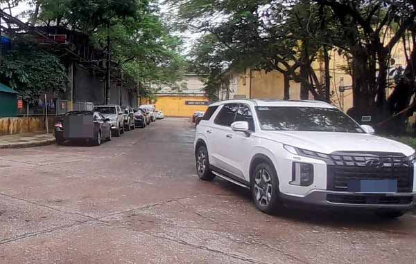 The commune level will be allocated car quotas for general work according to the new regulations. Photo: Xuyen Dong