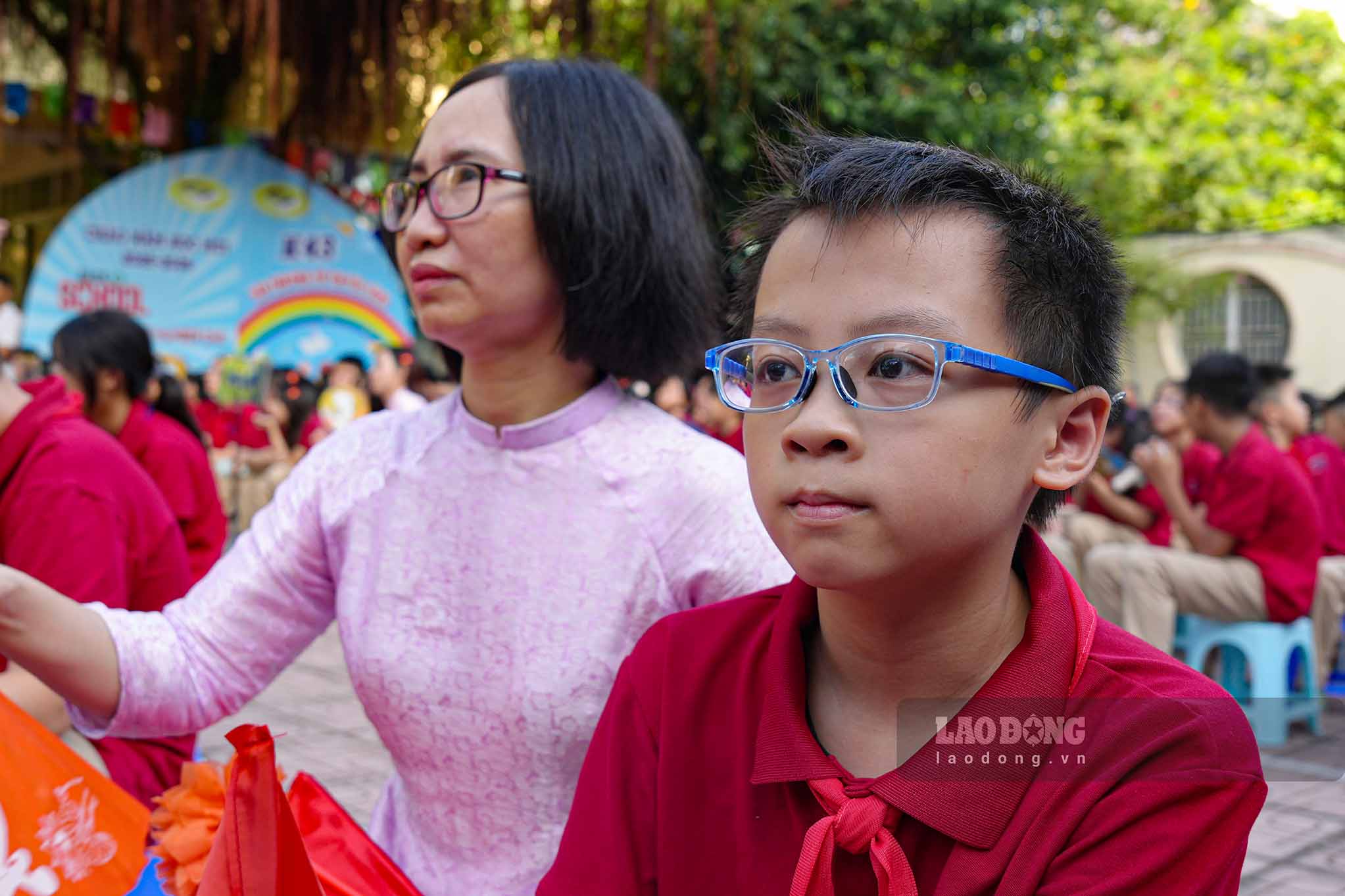 Do Duc Trung theo doi buoi le khai giang dac biet.