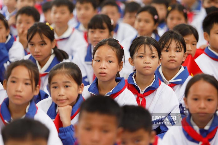 Le khai giang duoc ket hop giua Truong PTDTBT THCS Chieng So va Truong Mam non Chieng So. Anh: Quang Dat