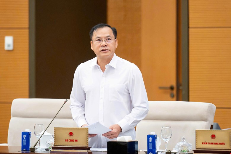 Thuong tuong Nguyen Van Long - Thu truong Bo Cong an. Anh: Quochoi.vn
