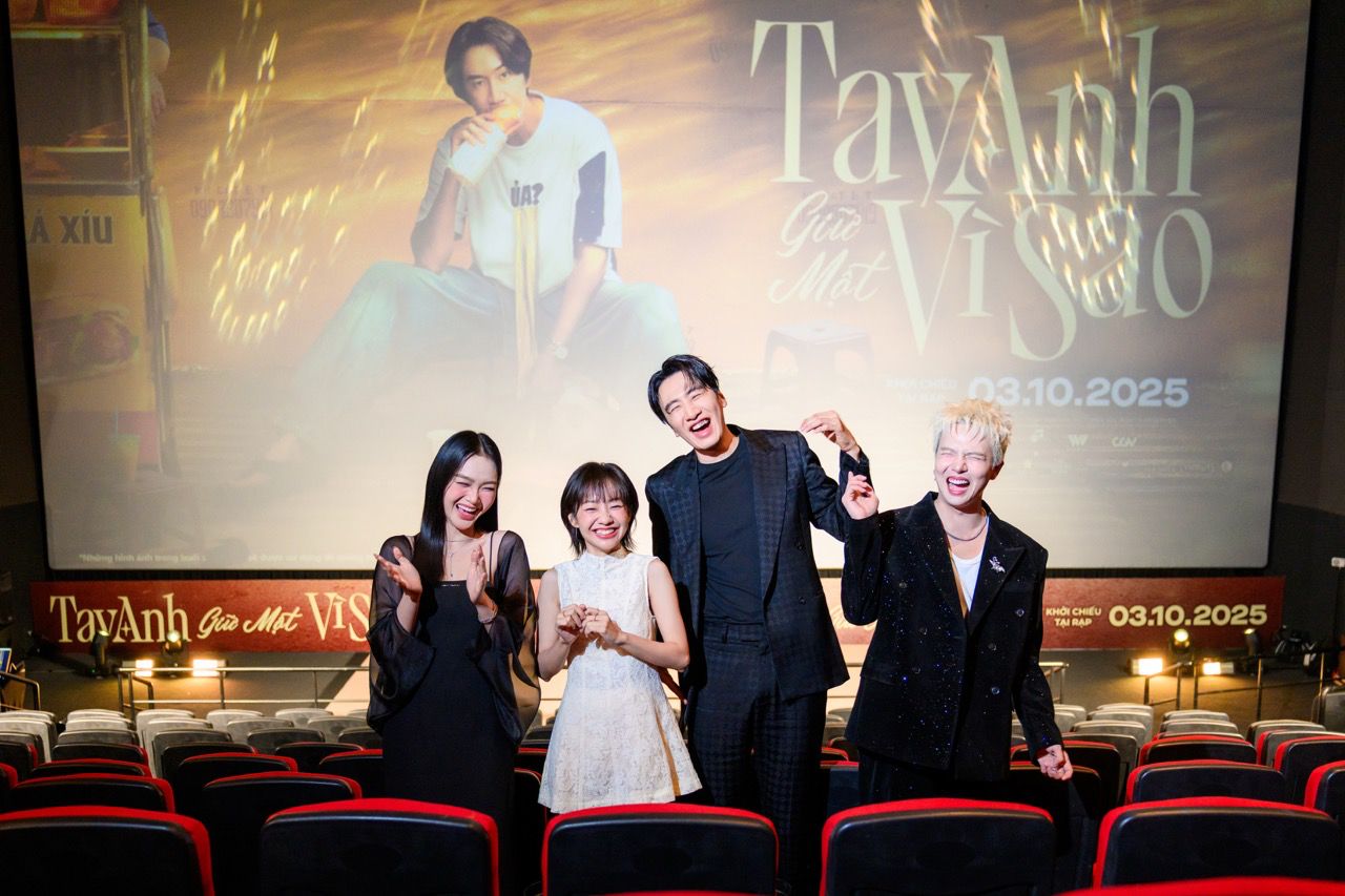 Lee Kwang Soo va dan sao Viet. Anh: CGV.