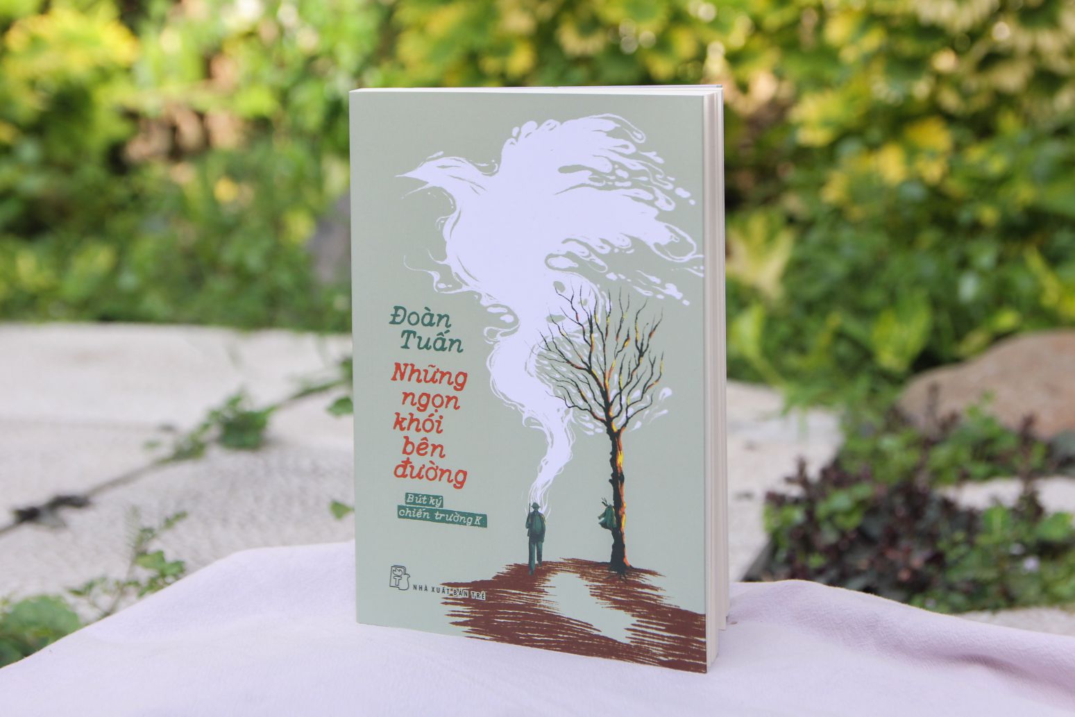 Book "The Smoke on the Road". Photo: Tre Publishing House