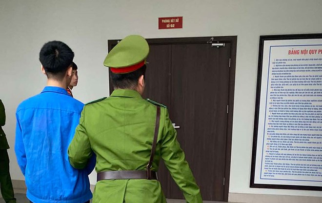 Bộ Công an vừa có đề xuất giám sát điện tử với người chưa thành niên phạm tội. Ảnh: Quang Việt