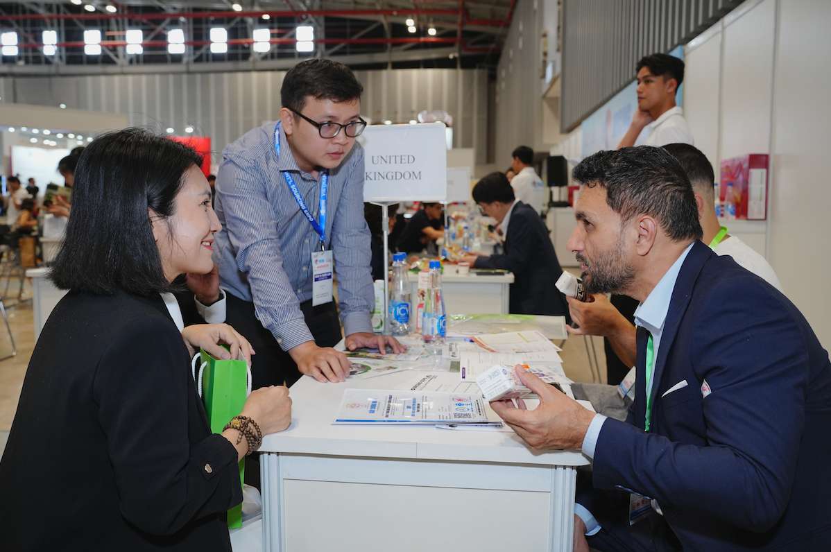 Les delegations d'achat internationales decouvriront plus de 12 000 produits de 4 groupes de secteurs dans 500 stands de plus de 400 entreprises vietnamiennes. Photo : BCT
