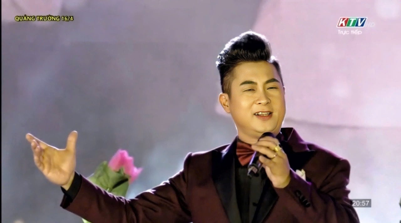 Singer Le Anh Tuan. Photo: Provided by the artist.