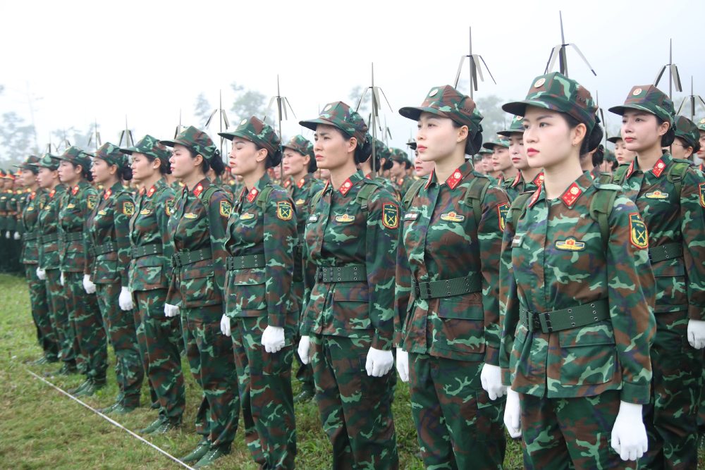 The Ministry of National Defense solicited opinions on 24 groups and 2 individuals proposed to be considered for the Medal. Photo: Hai Nguyen