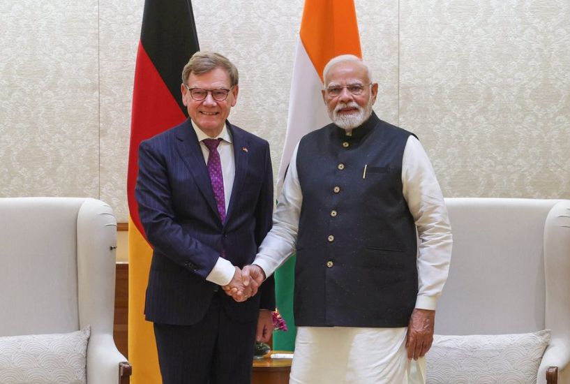 El Primer Ministro indio Narendra Modi (derecha) recibe al Ministro de Relaciones Exteriores aleman Johann Wadephul el 3 de septiembre de 2025. Foto: Ministro de Relaciones Exteriores aleman