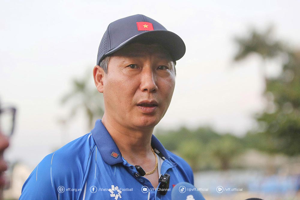 Coach Kim Sang-sik of U23 Vietnam. Photo: VFF