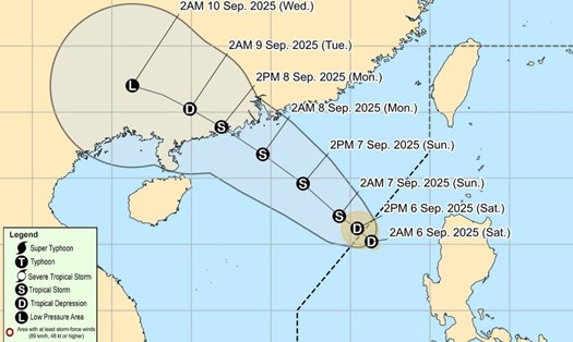 Áp thấp nhiệt đới sắp thành bão trên Biển Đông. Ảnh: PAGASA