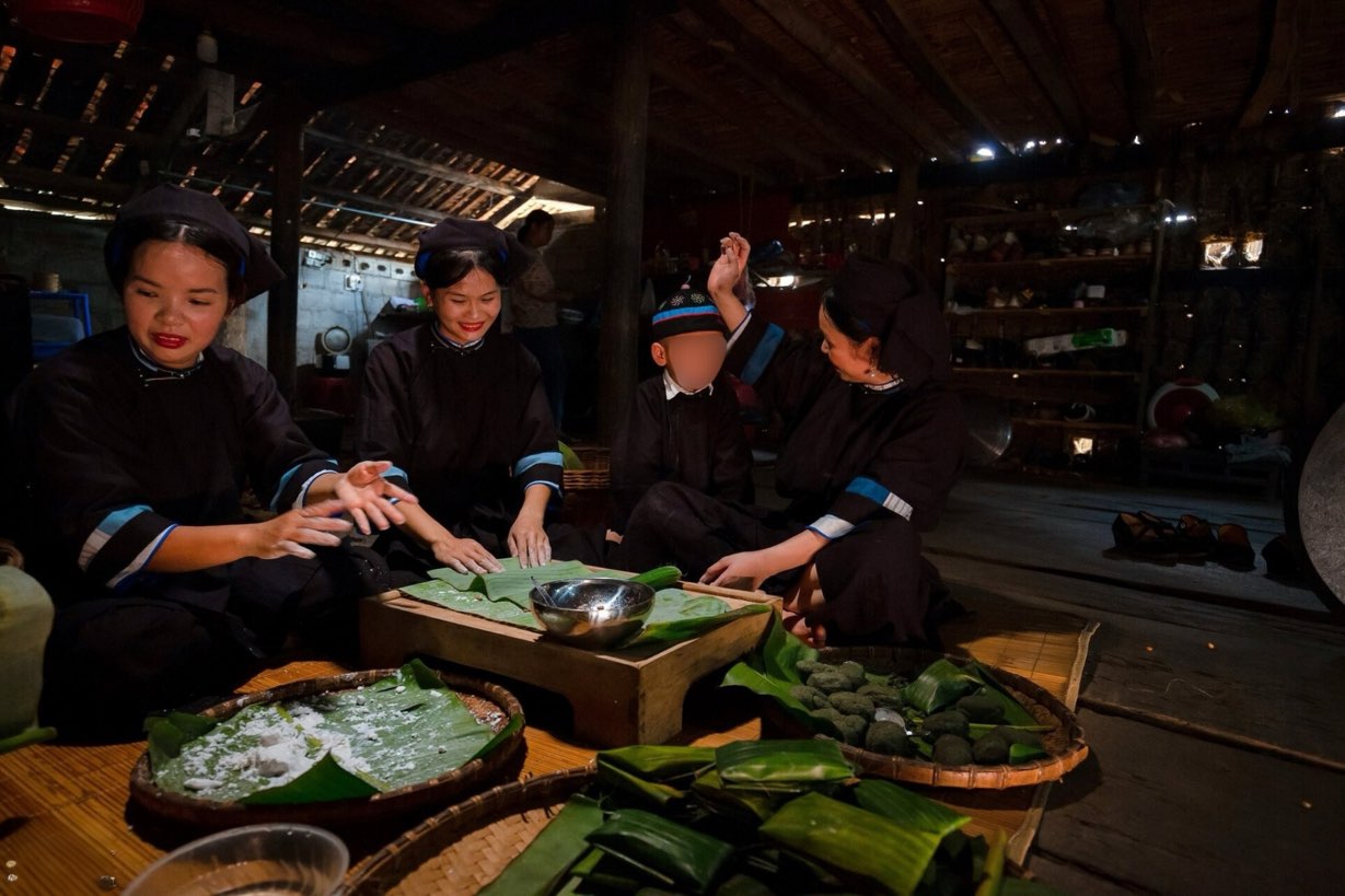 Banh gai la mon an khong the thieu trong tuc “Pay Tai” cua nguoi Tay. Anh: Trung Nguyen.