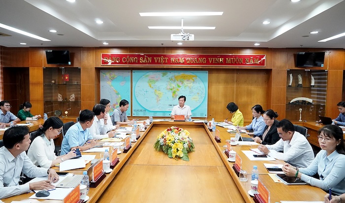 Bi thu Tinh uy Le Quoc Phong ket luan cuoc hop