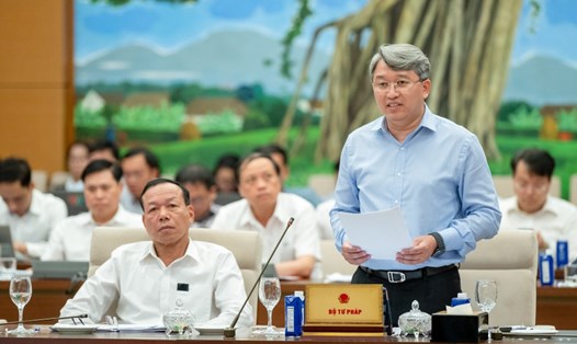 Bộ trưởng Bộ Tư pháp nói về những đại án chưa từng có tiền lệ như vụ án Vạn Thịnh Phát liên quan bà Trương Mỹ Lan và vụ án FLC liên quan ông Trịnh Văn Quyết. Ảnh: Phạm Đông