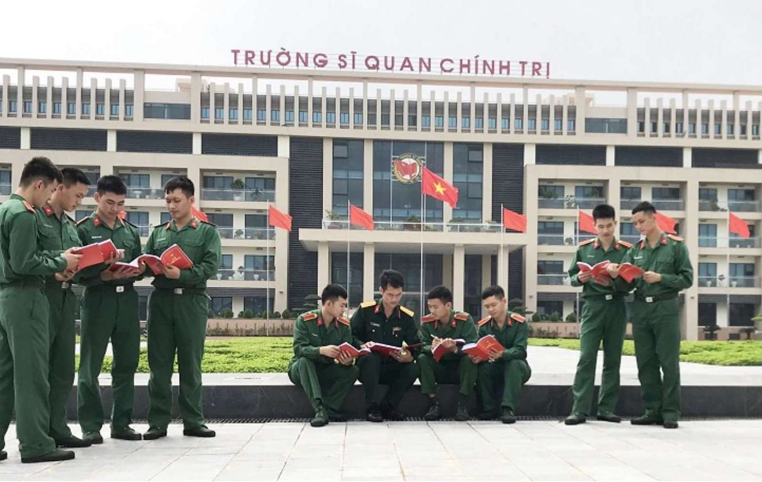La Escuela de Oficiales Politicos anuncia la seleccion de estudiantes para la formacion universitaria en escuelas no militares en el año academico 2025 - 2026. Foto: Escuela de Oficiales Politicos