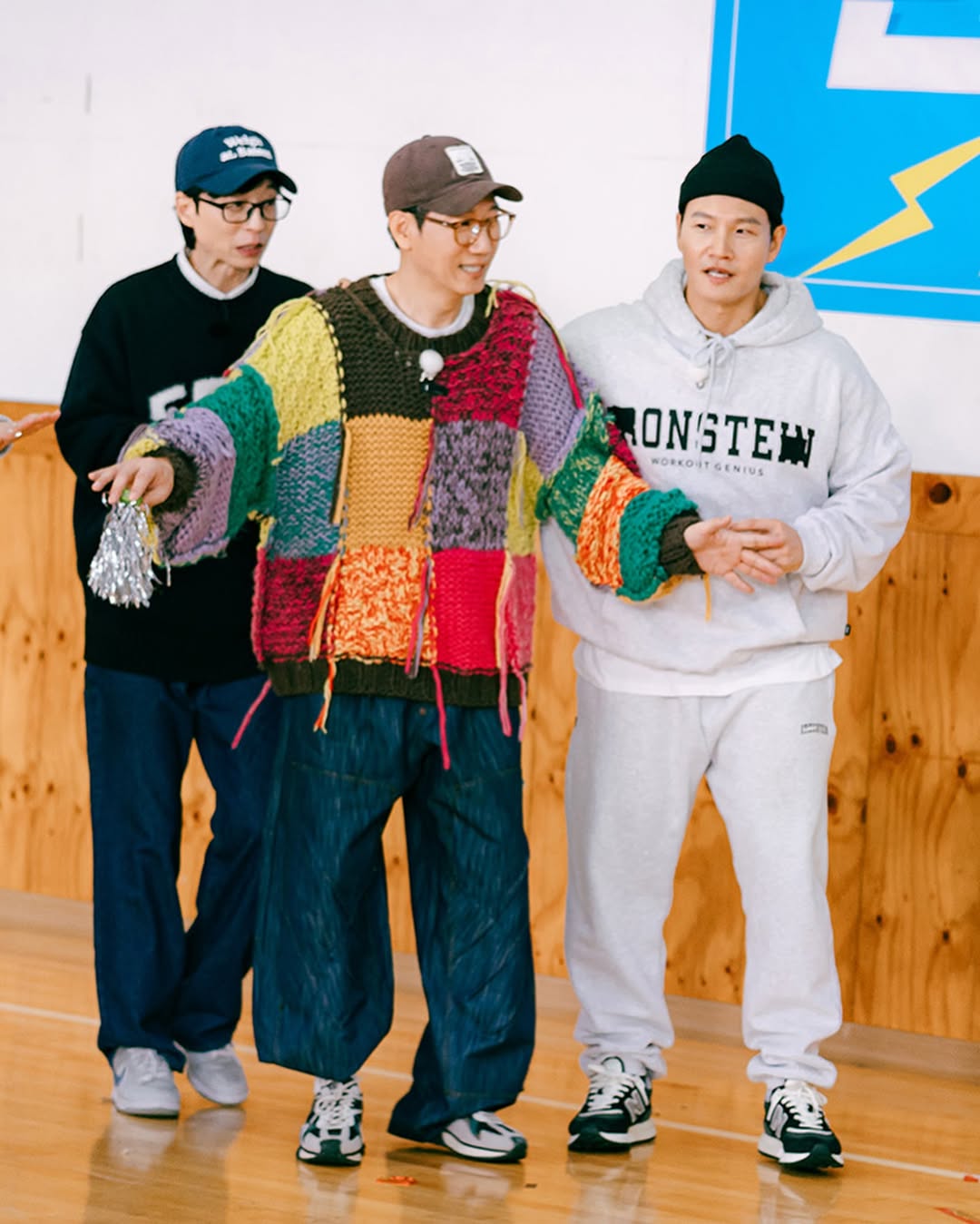 Dan sao “Running Man” co mat trong danh sach khach moi dam cuoi Kim Jong Kook. Anh: Running Man
