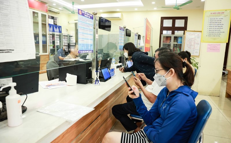 The Ministry of Home Affairs proposes to report the number of civil servants who have quit due to the restructuring of the apparatus. Photo: Hai Nguyen