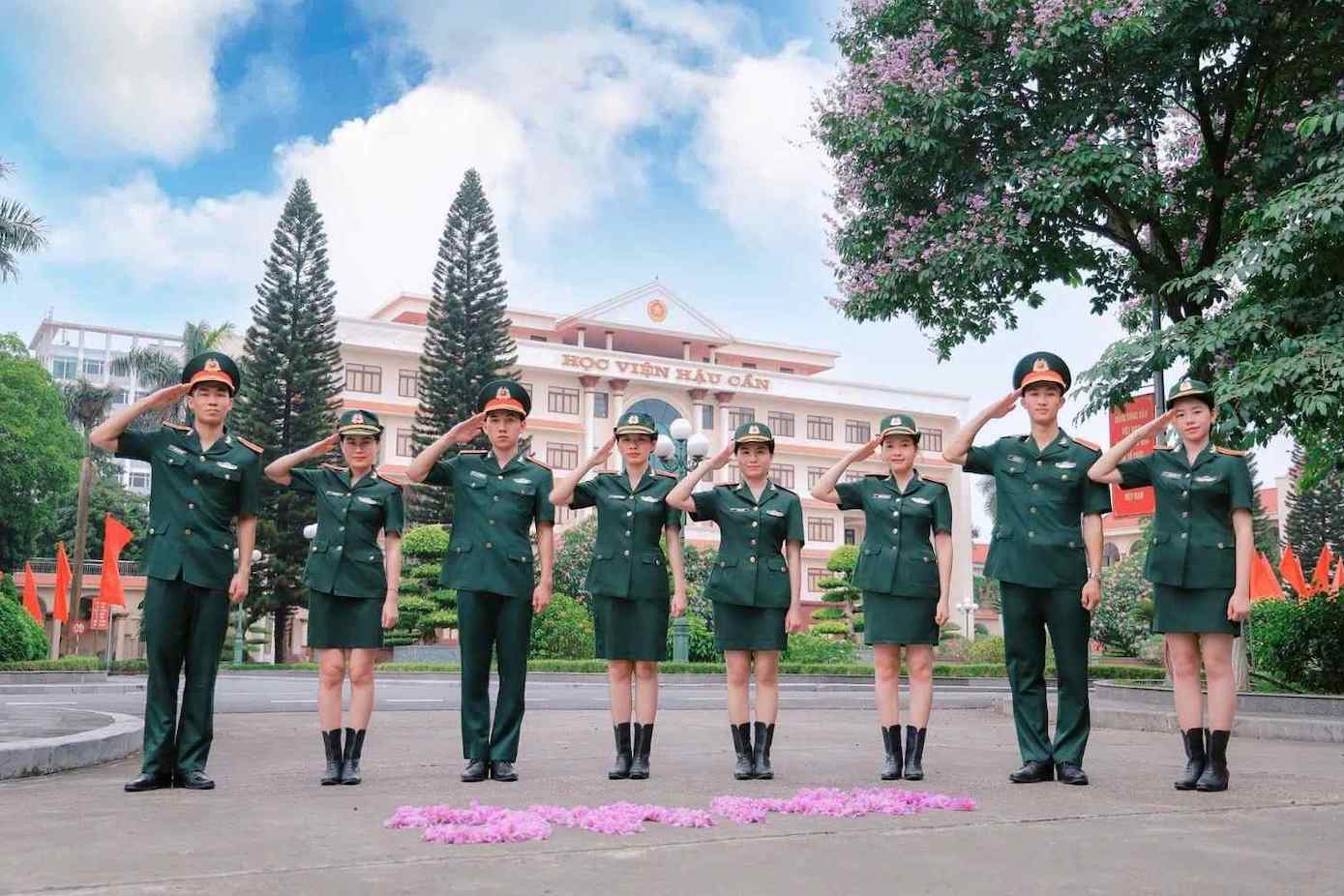 L'Academie de Hau can guide les candidats admis au systeme militaire pour l'inscription en 2025. Photo : Academie de Hau can
