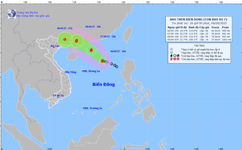 Updated location of storm No. 7 Tapah, time of landfall and affected area. Photo: NCHMF