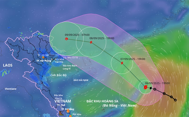 Forecast of the path and area of influence of storm No. 7 Tapah. Photo: Vietnam Disaster Monitoring System