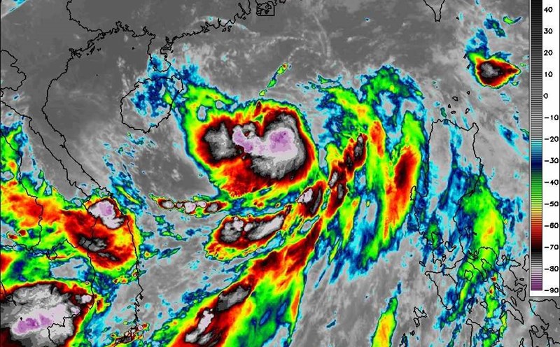 At 4:00 a.m. on September 7, the strongest wind near the center of storm No. 7 was level 8-9, gusting to level 11. Photo: Weathererds