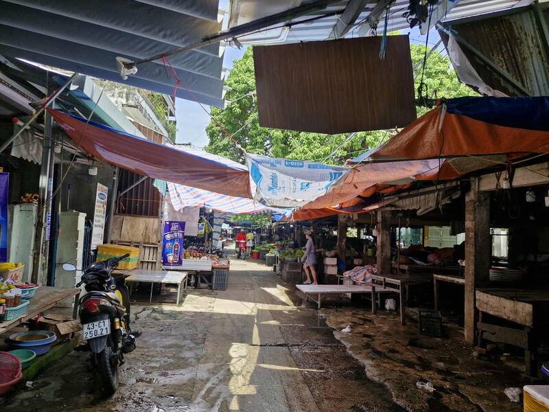 Un coin du marche de l'apres-midi (Da Nang City). Photo: Thu Giang