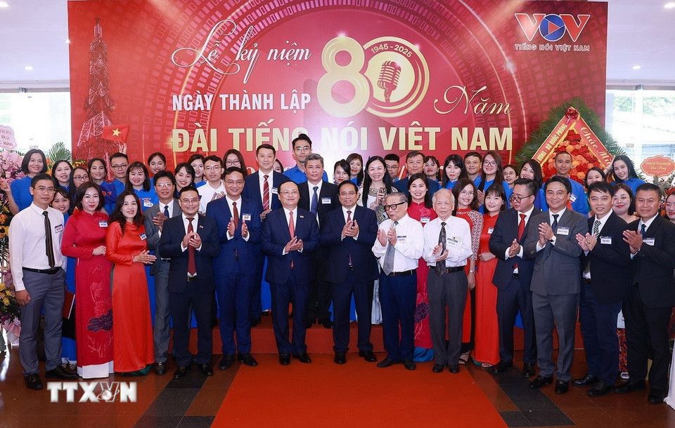 Thu tuong Chinh phu Pham Minh Chinh va cac dai bieu toi du le ky niem. Anh: TTXVN